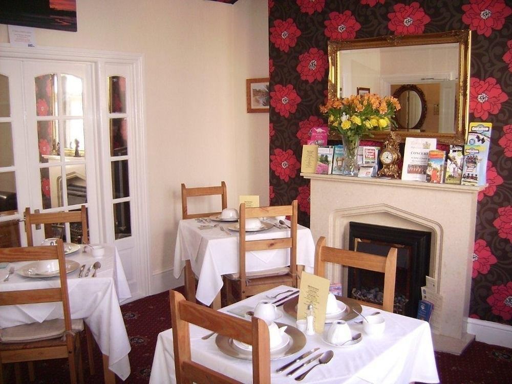 Langdon Villa Guest House Tenby Eksteriør billede